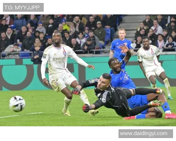 法甲精彩对决里昂主场迎战第戎争夺三分荣耀 法甲精彩对决里昂主场迎战第戎争夺三分荣耀